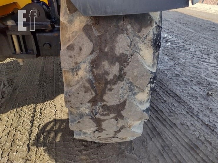 2017-jcb-510-42-image-22