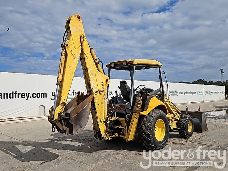 new-holland-lb110-image-5