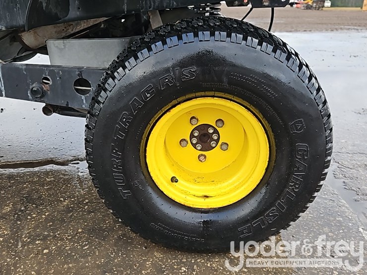 john-deere-gator-image-12