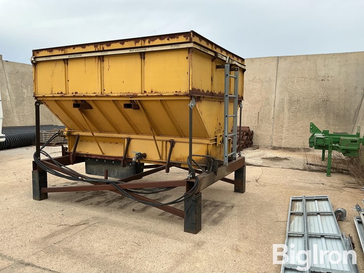 10’-x-8’-stationary-roller-mill-hopper-image-3