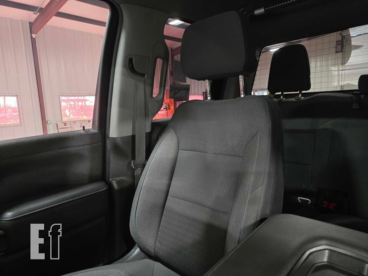 2021-gmc-sierra-1500-image-17