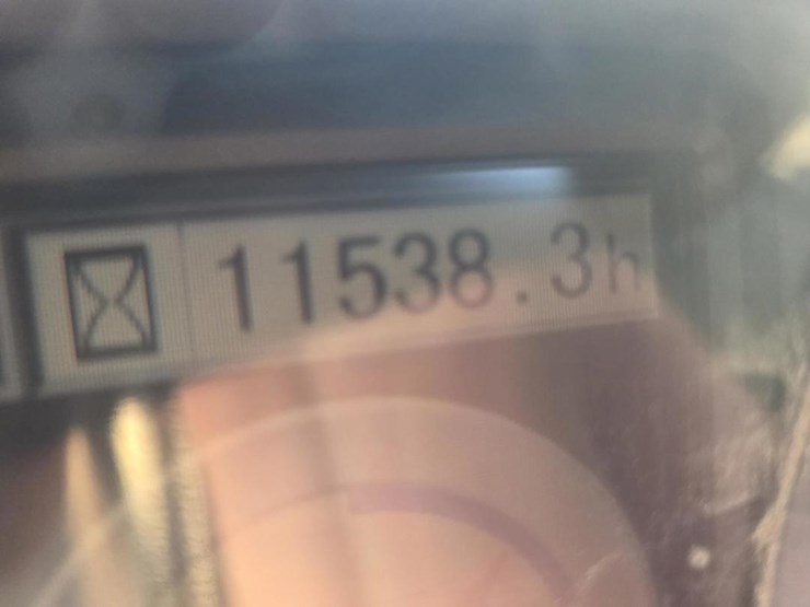 2012-deere-160d-lc-image-53