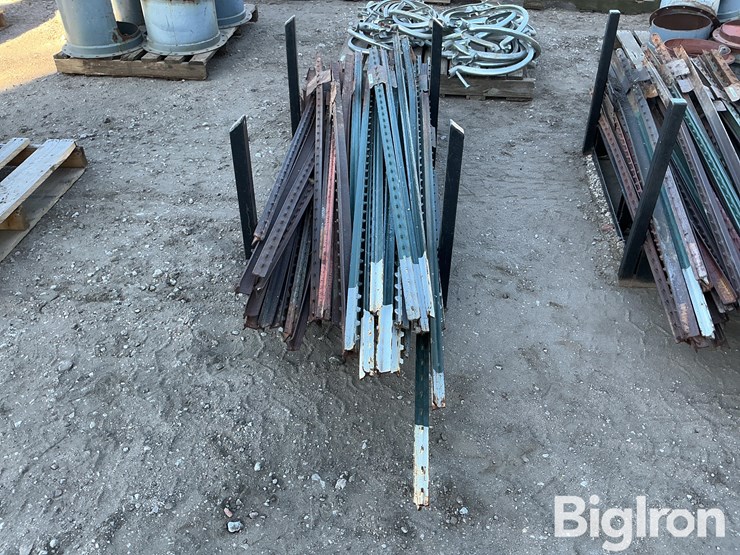 t-posts-w/carrier-rack-image-8