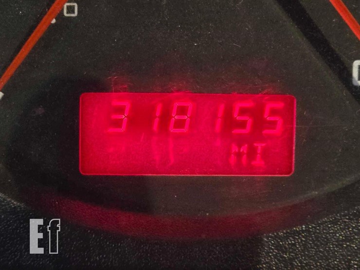 2013-caterpillar-ct660s-image-15