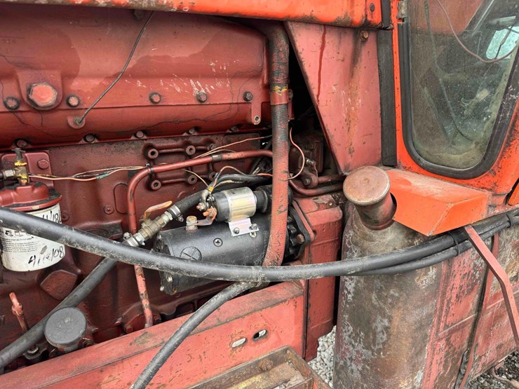 1973-allis-chalmers-7050-tractor-image-24