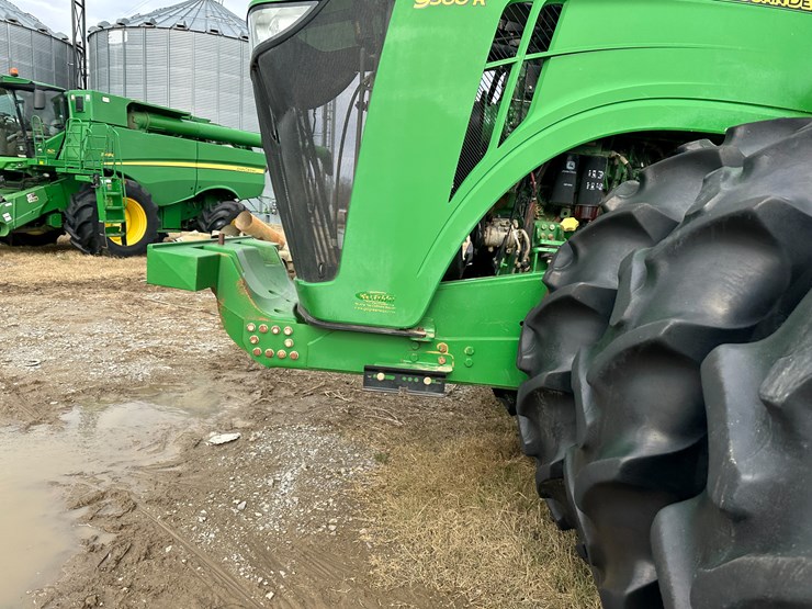 2013-john-deere-9560r-image-42