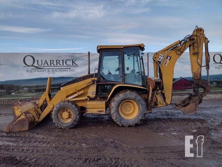 2005-caterpillar-420d-image-1