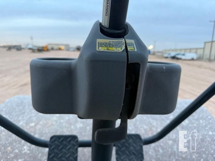 2013-caterpillar-cs56b-image-22