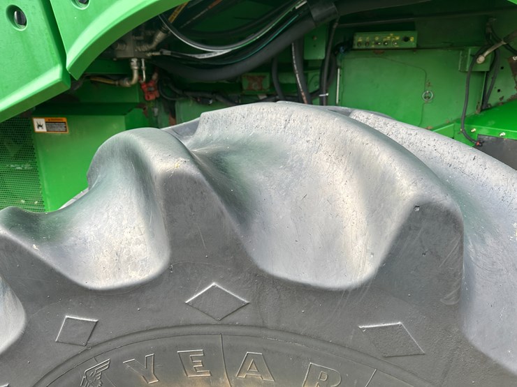 #38409-•-2014-john-deere-s680s-prwd-combine-image-6