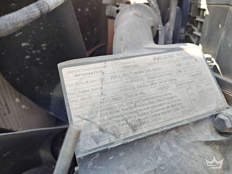 2022-peterbilt-567-t/a-wet-kit-day-cab-truck-tractor-image-14