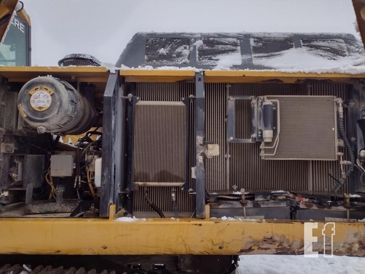 deere-350g-lc-image-29