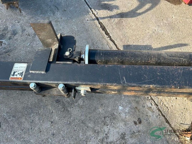skid-steer-mount-wood-splitter-image-3