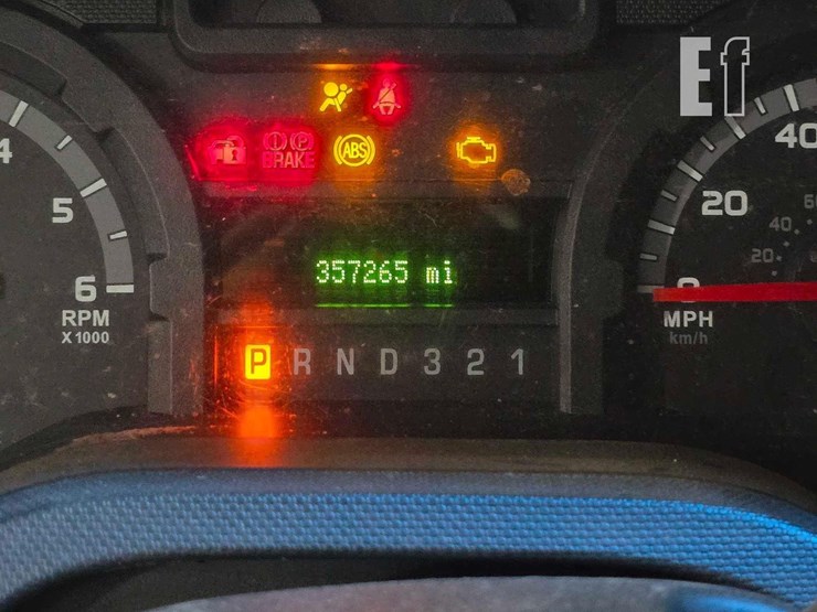 2013-ford-e450-image-12