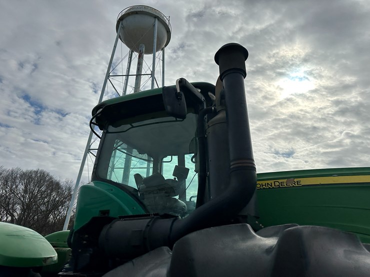 2013-john-deere-9560r-image-48
