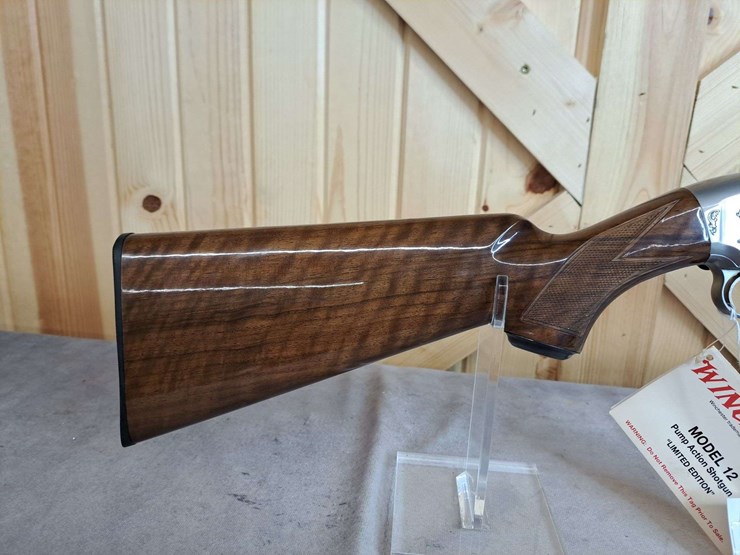 winchester-/ducks-unlimited-model-12-20-gauge-pump-shotgun-image-2