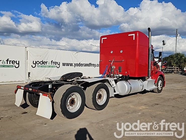 2018-peterbilt-579-image-5