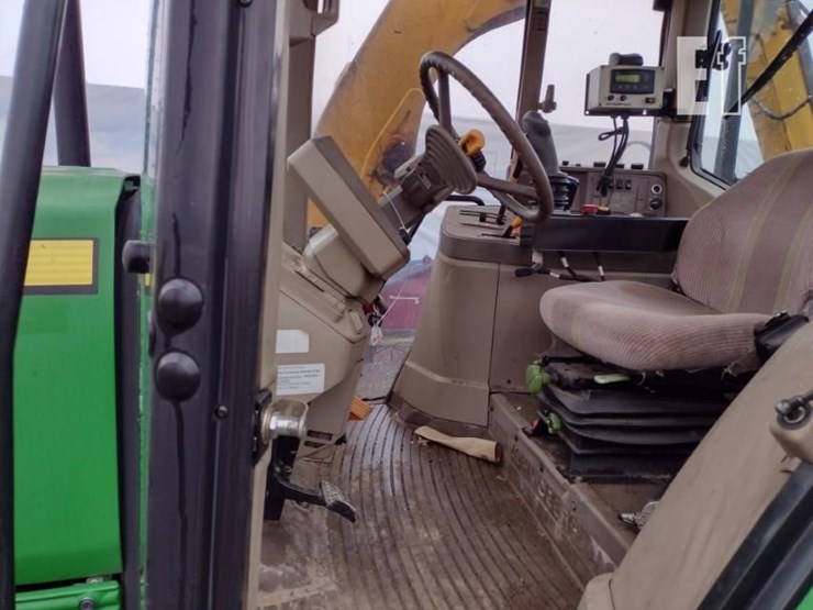 2010-john-deere-7130-image-15