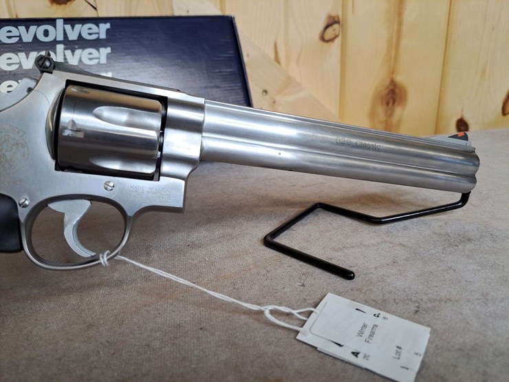 smith-&-wesson-model-629-classic-.44-magnum-da-revolver-image-16