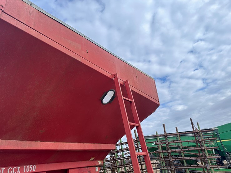 #38406-•-brandt-cgx-1050-grain-cart-image-39