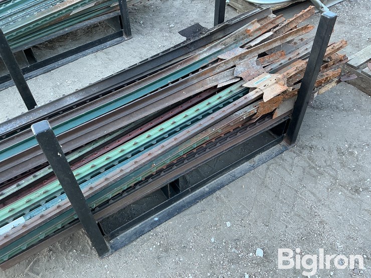 t-posts-&-carrier-rack-image-10