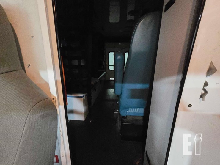 2019-ford-e350-sd-image-15