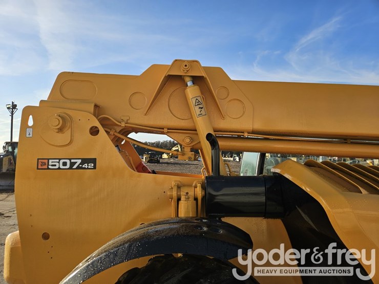 2015-jcb-507-42-image-9