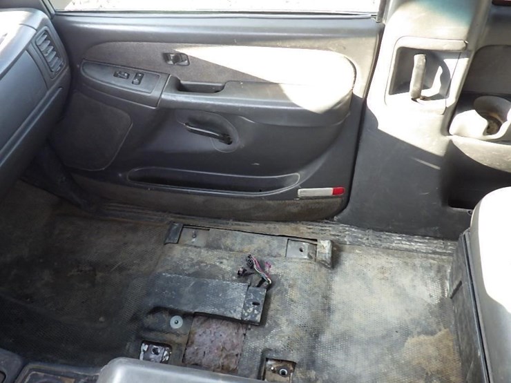 2003-gmc-1500-image-29