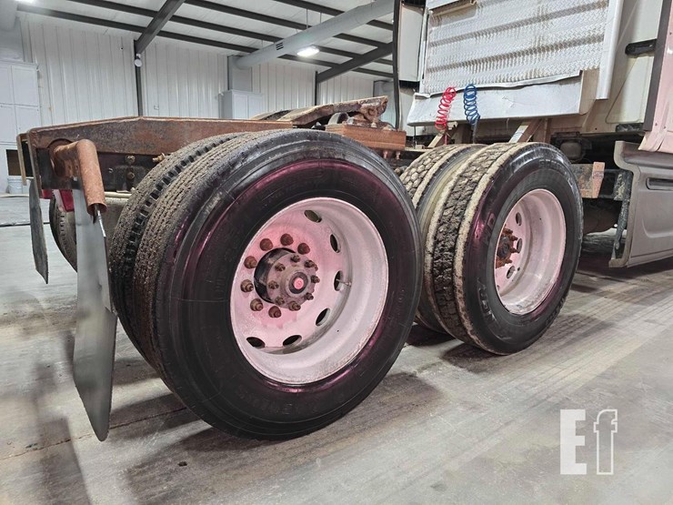 2012-international-prostar-image-32