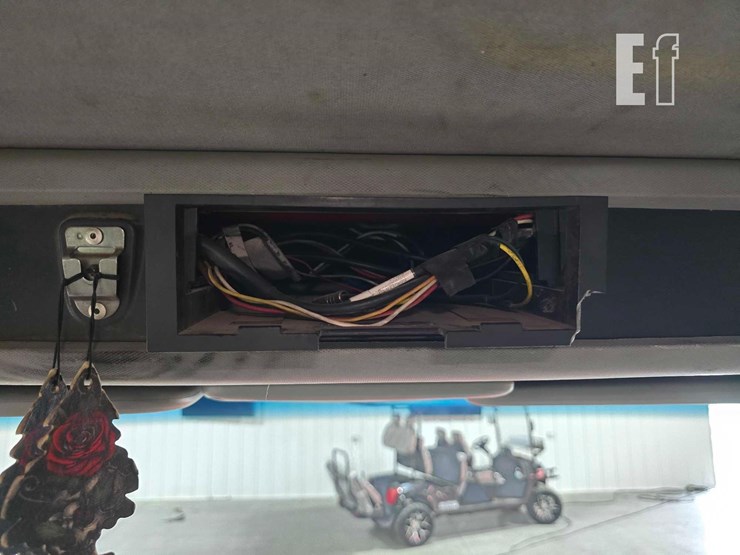 2015-kenworth-t680-image-22