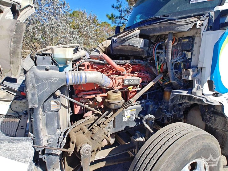 2019-kenworth-t880-image-10