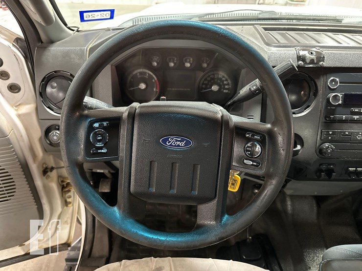 2015-ford-f550-image-13