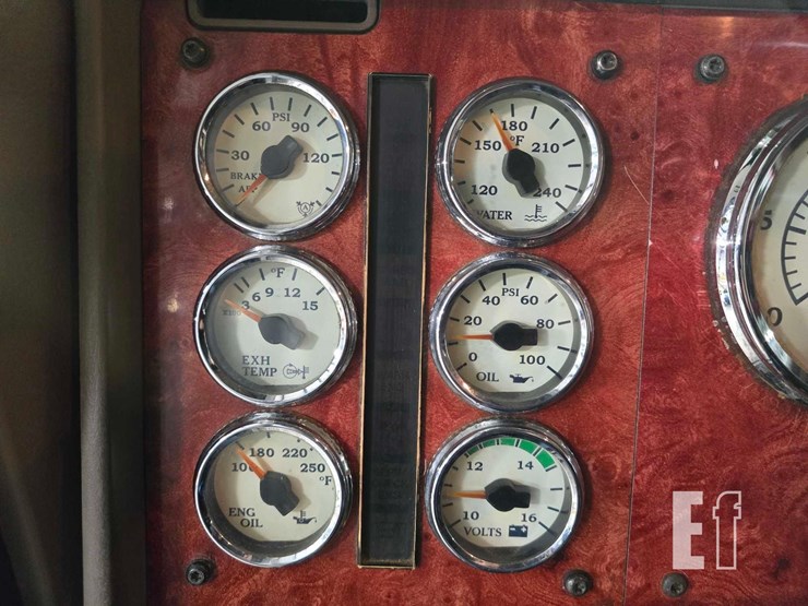 2004-international-paystar-5900-image-38