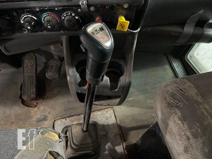 2006-kenworth-t800-image-13