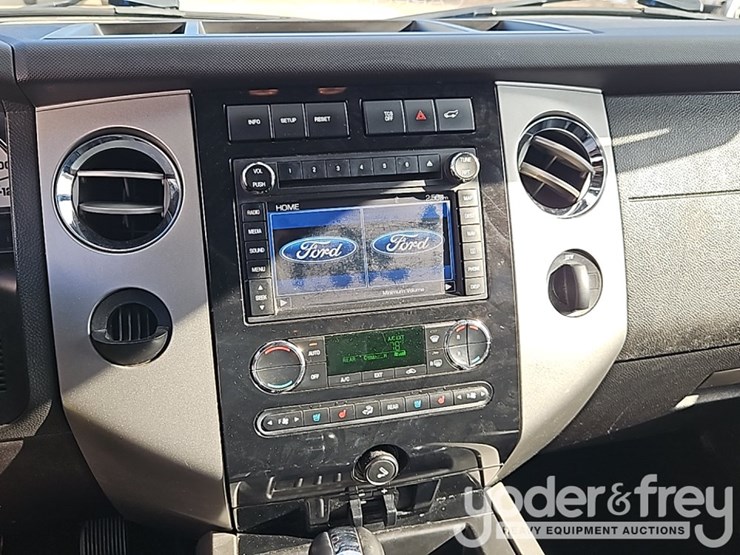 2014-ford-expedition-image-29