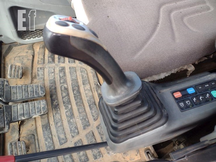 2014-bobcat-e85-image-12