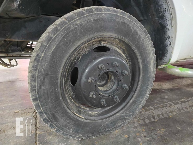 1999-ford-f550-image-23