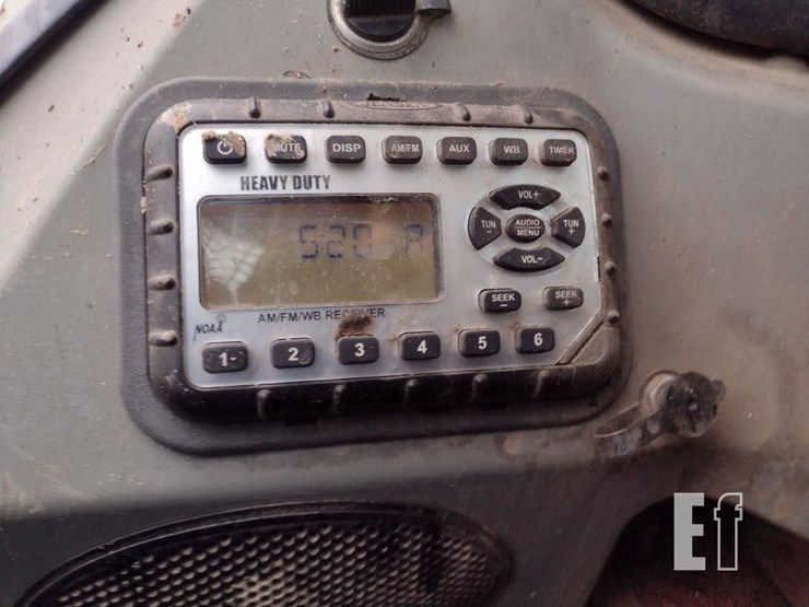 2017-bobcat-t595-image-10