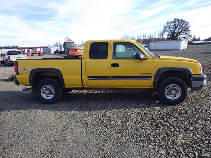 2004-chevrolet-2500-image-4