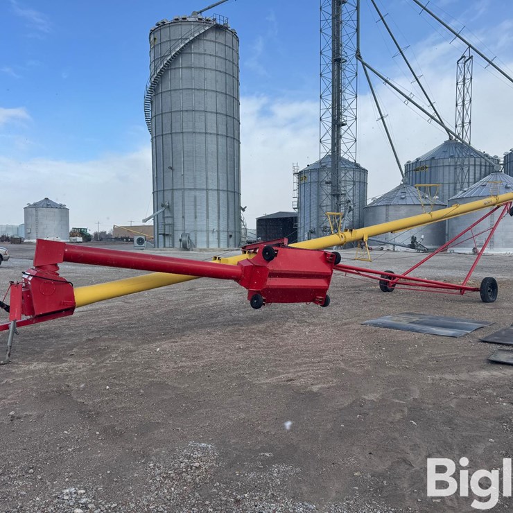 Westfield MK100-71 Swing Hopper Auger