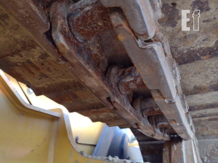 2020-deere-450k-image-30