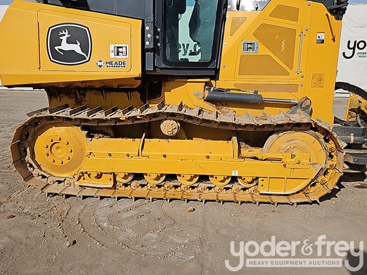 2022-deere-450k-image-8