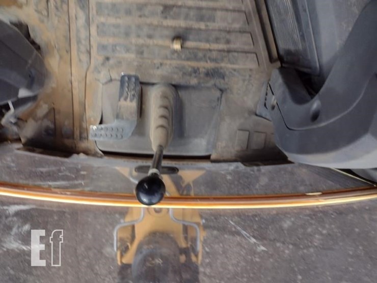 2019-deere-310sl-image-13