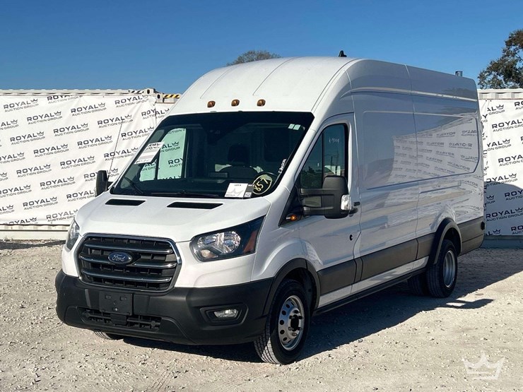 2020-ford-transit-image-1