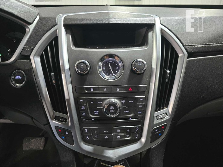 2011-cadillac-srx-image-13