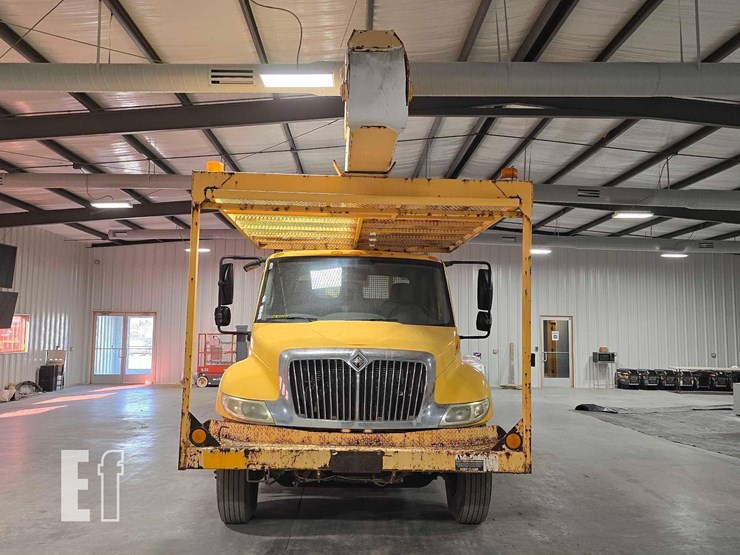 2002-international-durastar-4400-image-7