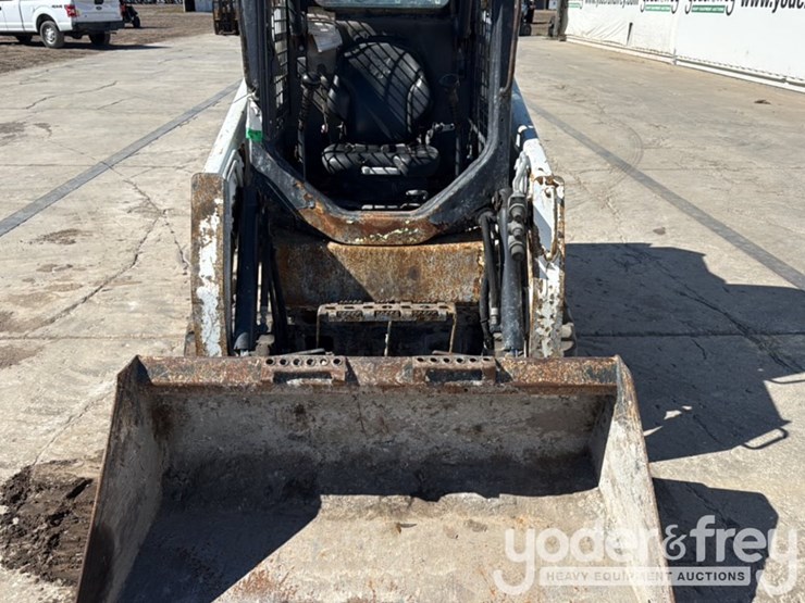 2019-bobcat-t450-image-15