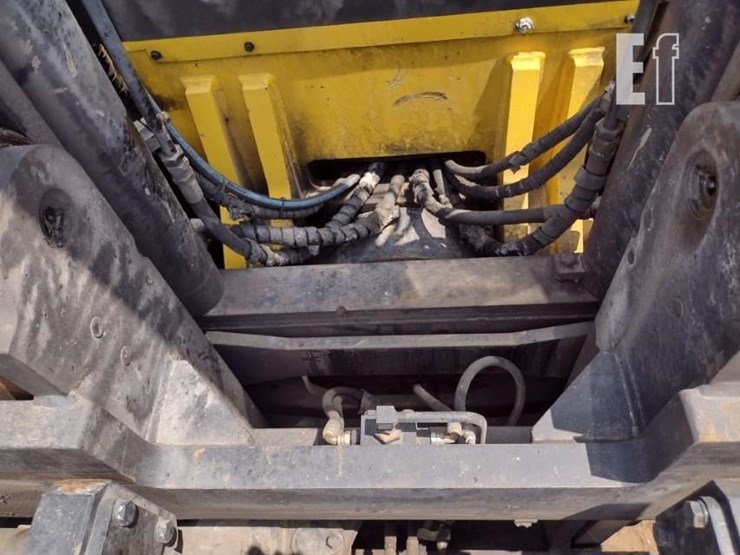 hyundai-110d-7e-image-16