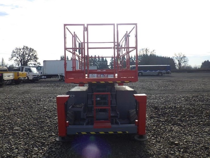 skyjack-sj6832rt-image-6