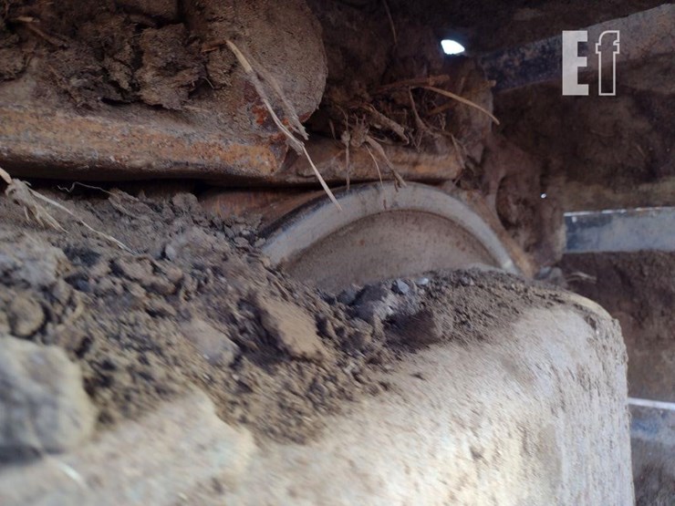 2000-deere-270c-lc-image-34