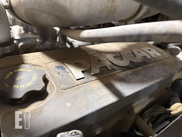 2015-kenworth-t370-image-30